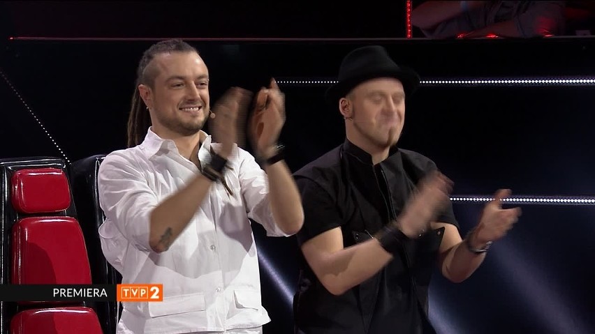 "The Voice of Poland" sezon 8. LIVE 2. Co się wydarzyło? Kto dostał się do półfinału? [WIDEO+ZDJĘCIA]
