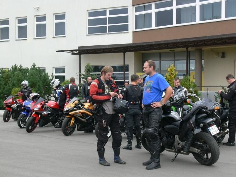 Piknik motocyklowy w Tarnobrzegu. &quot;Jednoślad - Jedno...