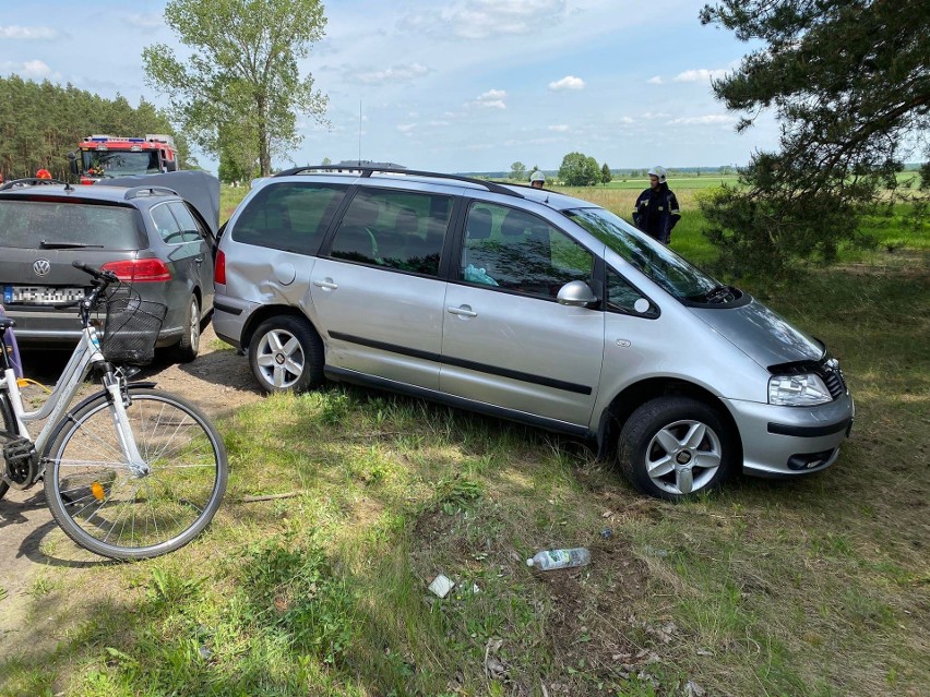 Wypadek w Damiętach. Zderzyły się dwa samochody osobowe. 6.06.2022