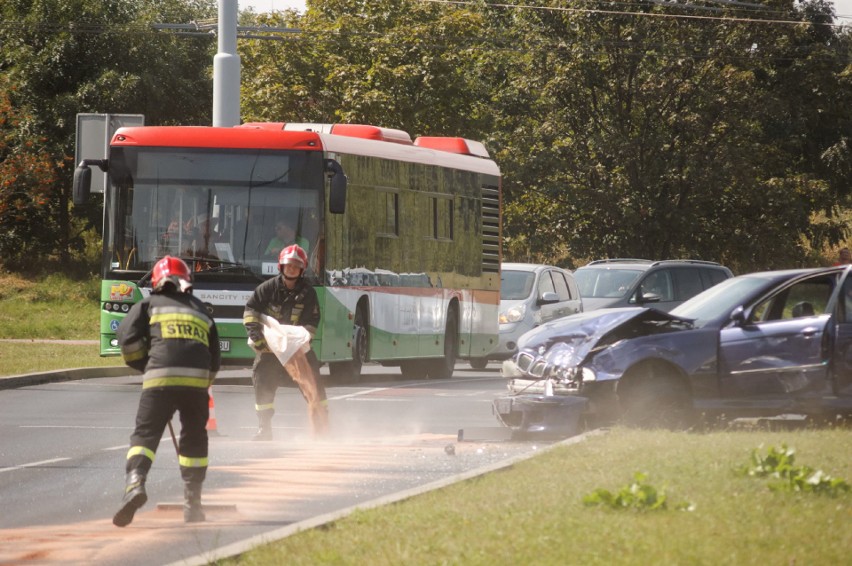 Zderzenie na skrzyżowaniu Diamentowej i Krochmalnej