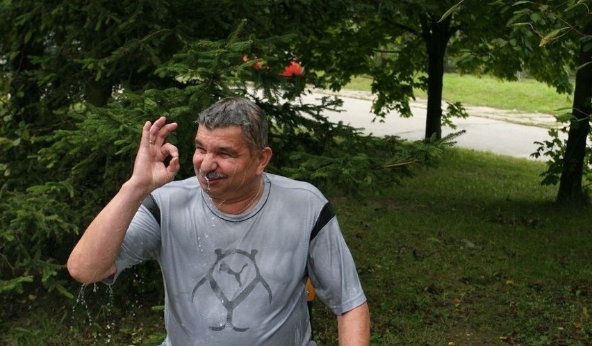Zastępca lubelskiego komendanta policji w akcji Ice Bucket Challenge