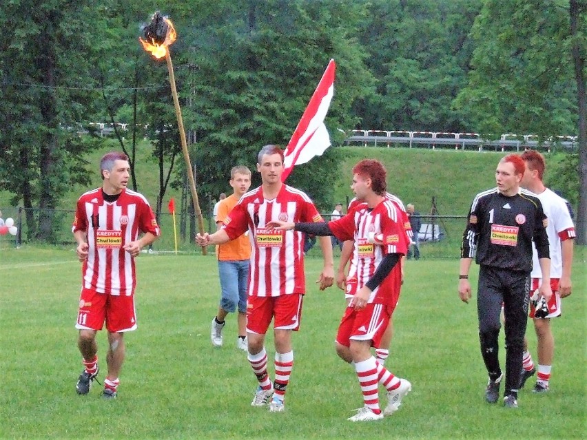 Piłkarskie archiwum: Zobacz, jak w 2012 roku w Sole Oświęcim świętowano awans do czwartej ligi [ZDJĘCIA]