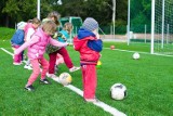 Nauczą grać w koszykówkę i zorganizują turniej piłkarski. W Gorzowie będą trenerzy osiedlowi! 