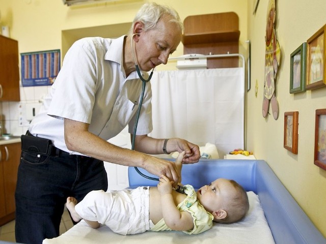 - Choroba bostońska to infekcja dość powszechna w okresie letnim i jesiennym - przyznaje Grzegorz Stasiuk, pediatra i specjalista chorób płuc z Rzeszowa.