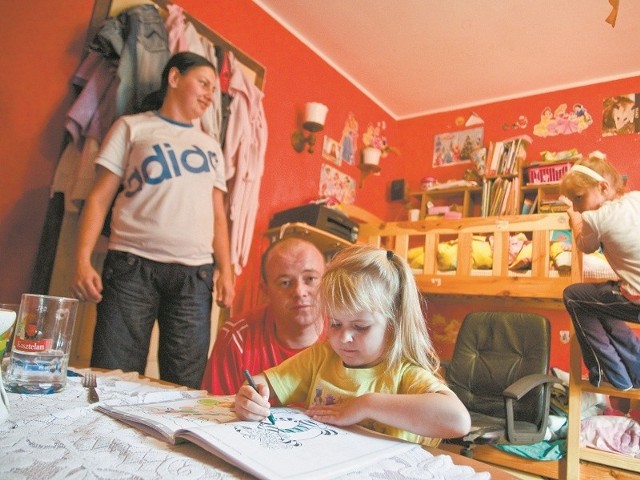 Agnieszka i Damian Hejzner z Ustki od ośmiu lat starają się o własne mieszkanie.
