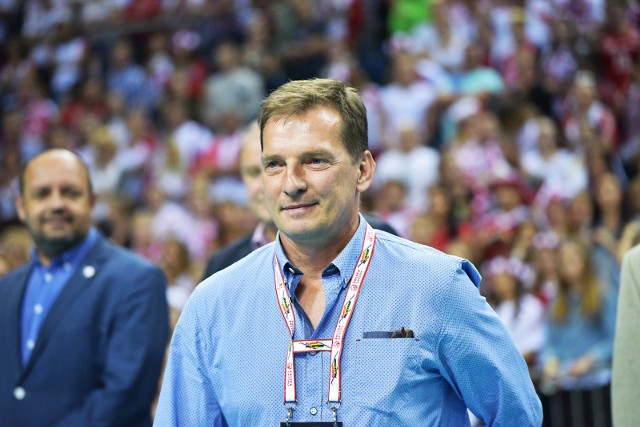 Wydłuża się lista chętnych do prowadzenia polskiej kadry siatkarek. Pojawił się na niej polski trener. To Grzegorz Wagner
