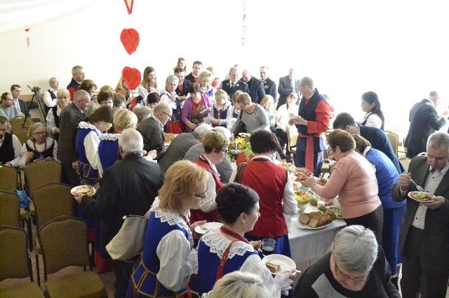 Poza ucztą duchową, czyli występami zespołów tu można zawsze też liczyć na ucztę dla podniebienia 