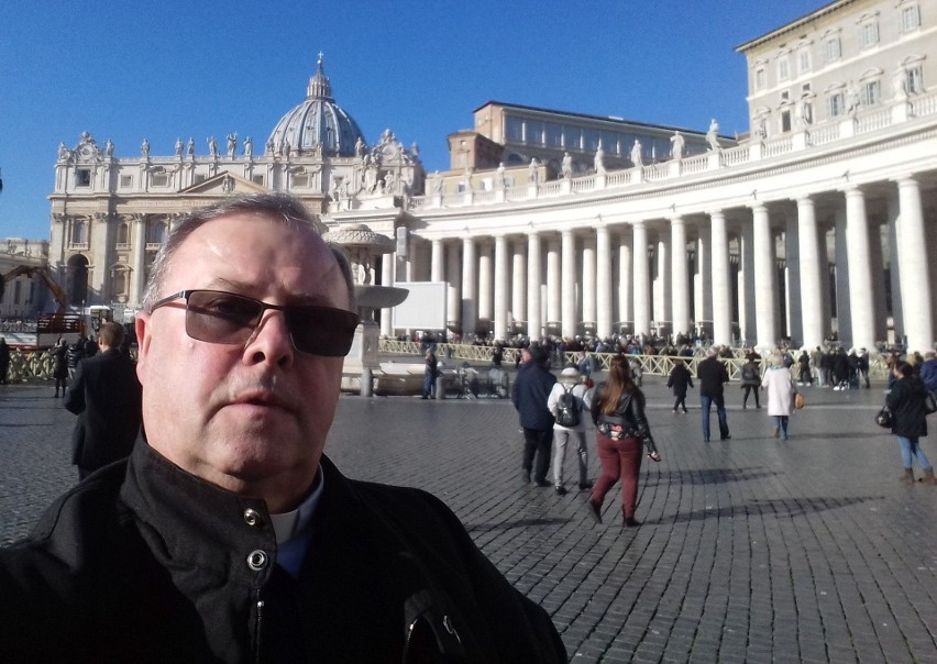 Ojciec Szczepan Praśkiewicz przebywa w Rzymie. Relacjonuje...