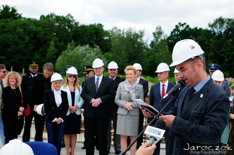 23 czerwca nastąpiło uroczyste podpisanie aktu erekcyjnego i...