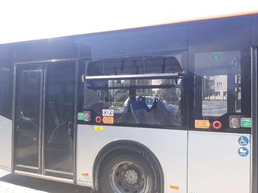 W autobusie MPK Rzeszów w czasie jazdy wypadła szyba. Co się stało?