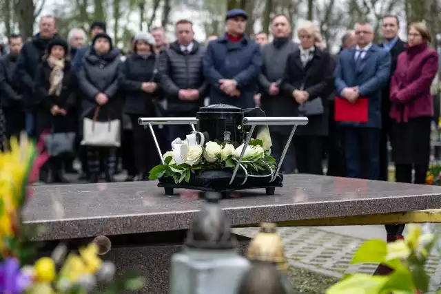Pogrzeb rektora Politechniki Lubelskiej prof. Kazimierza Szabelskiego odbył się na cmentarzu przy Lipowej w Lublinie.