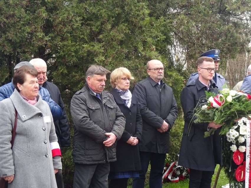 W Kielcach rozpoczęły się uroczystości upamiętniające 79. rocznicę zbrodni katyńskiej [ZDJĘCIA]