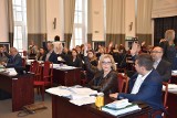 Rada Miejska w Łodzi uchwaliła apele w sprawie węzłów drogowych na S14 oraz protestów środowisk sądów i oświaty