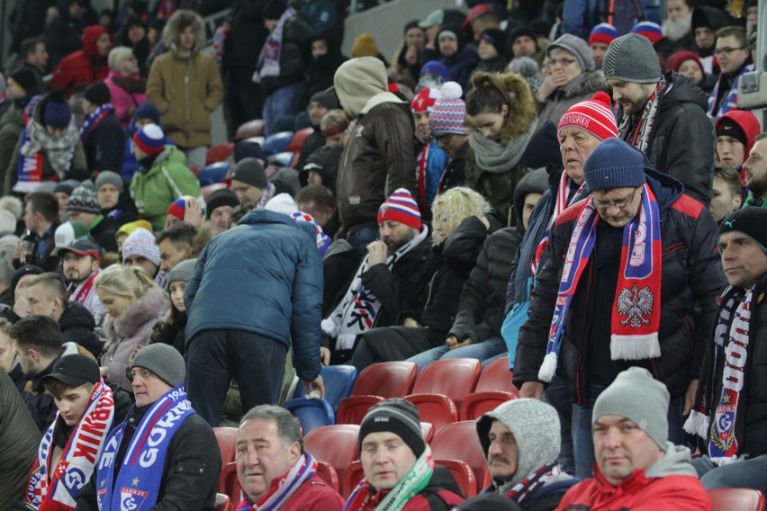 Górnik Zabrze - Wisła Kraków: mimo zimna, na trybunach był...