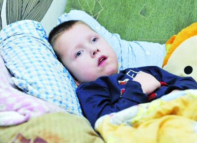 Sześcioletni Hubert Wiński potrzebuje stałej, całodobowej opieki. W zajmowaniu się chorym dzieckiem pomaga rodzinie  na co dzień białostockie Hospicjum dla Dzieci.