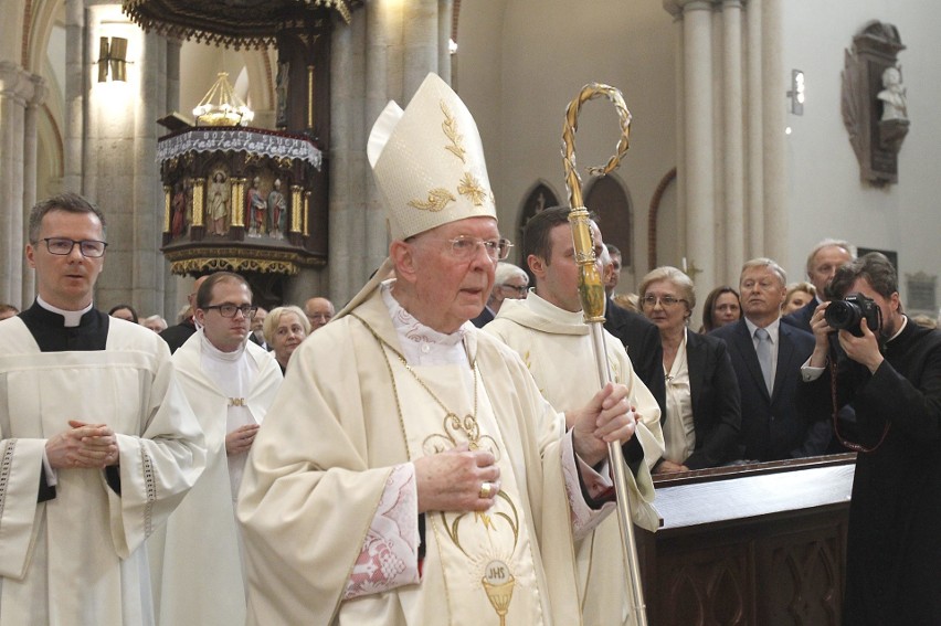 Arcybiskup Władysław Ziółek obchodzi 60-lecie kapłaństwa. Na jubileuszową mszę przybył kardynał - nominat Konrad Krajewski