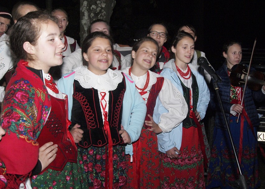 Odkryj Beskid Wyspowy. 6 lipca w nocy pójdą z góralami na Luboń Wielki