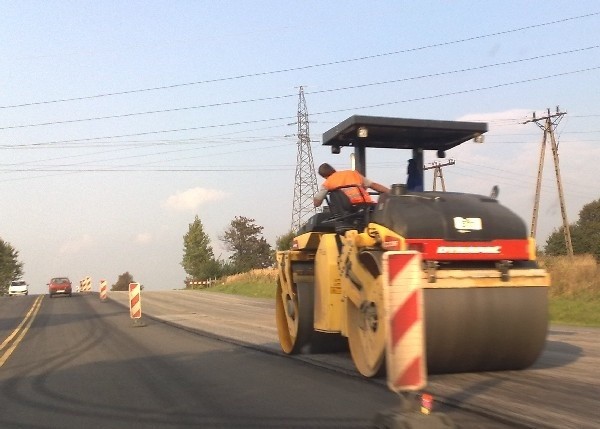 Wkrótce drogowcy pojawią się na drogach powiatu jarosławskiego.