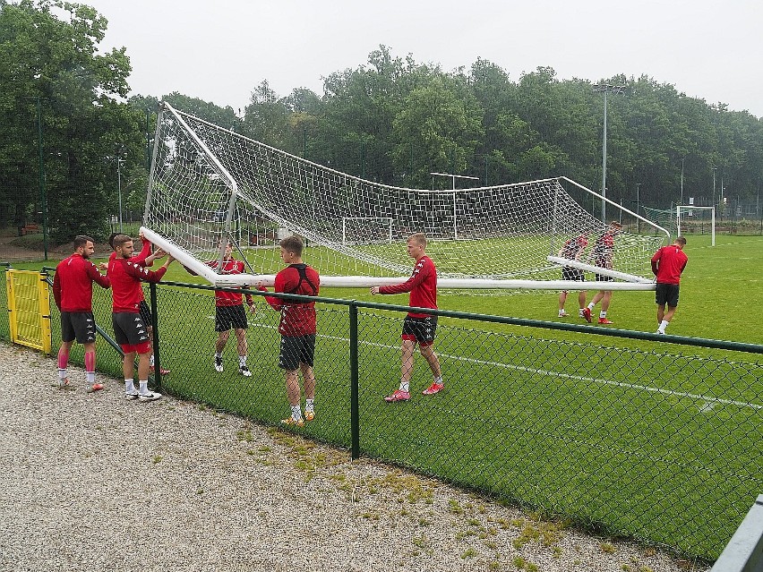 Piłkarska I liga. Widzew testuje kolejnych zawodników