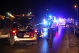 Kompletnie pijany 26-latek uderzył w radiowóz i zbiegł z miejsca zdarzenia