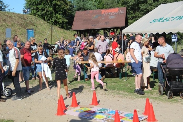 W niedzielę (21 sierpnia br.) nad jeziorem Długim w Tuchomku odbędzie się piknik.