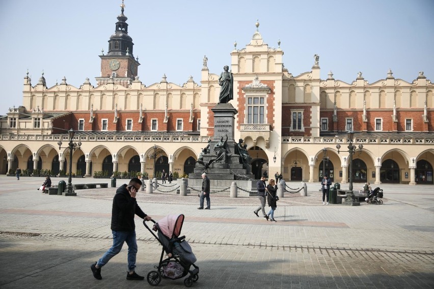 Kraków w pandemii. Od jej początku zachorowało już 55 tys....