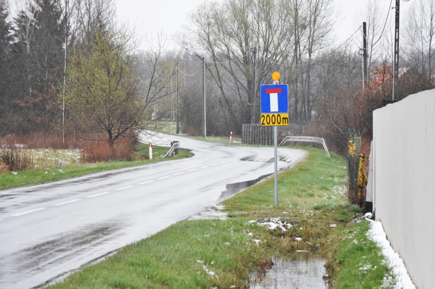 Utrudnienia z powodu budowy ronda na trasie obwodnicy Tarnobrzega. Zamknięty odcinek ulicy Bema. Obowiązują objazdy (ZDJĘCIA) 