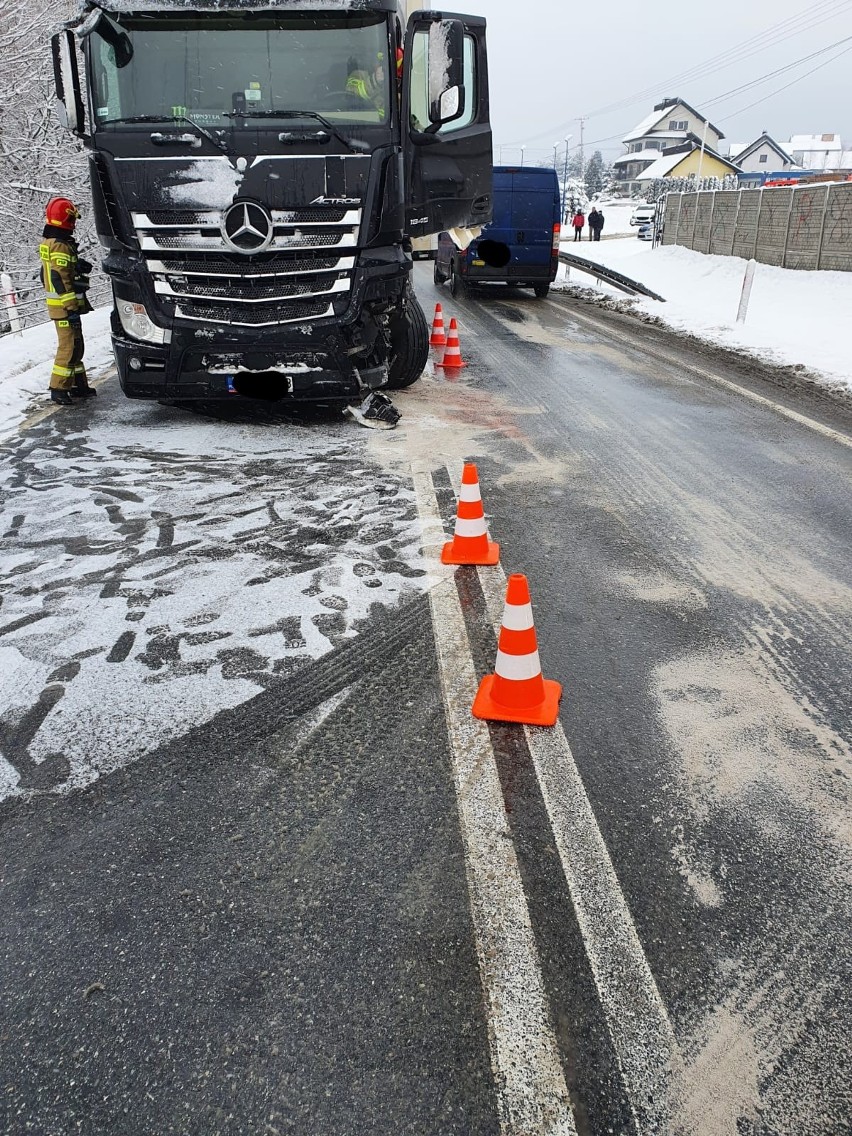 Wypadek na DK75 w Tymowej, 14.01.2021