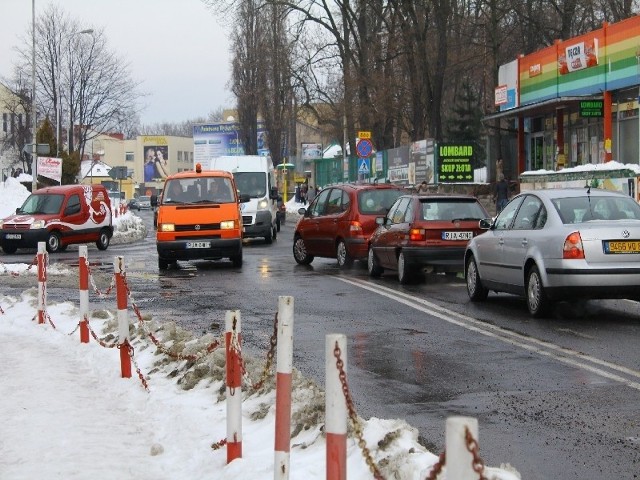 Przebudowane zostanie m.in. skrzyżowanie ul. Słowackiego z Pruchnicką, jedno z najtrudniejszych w Jarosławiu. Zostanie tutaj zamontowana sygnalizacja świetlna.