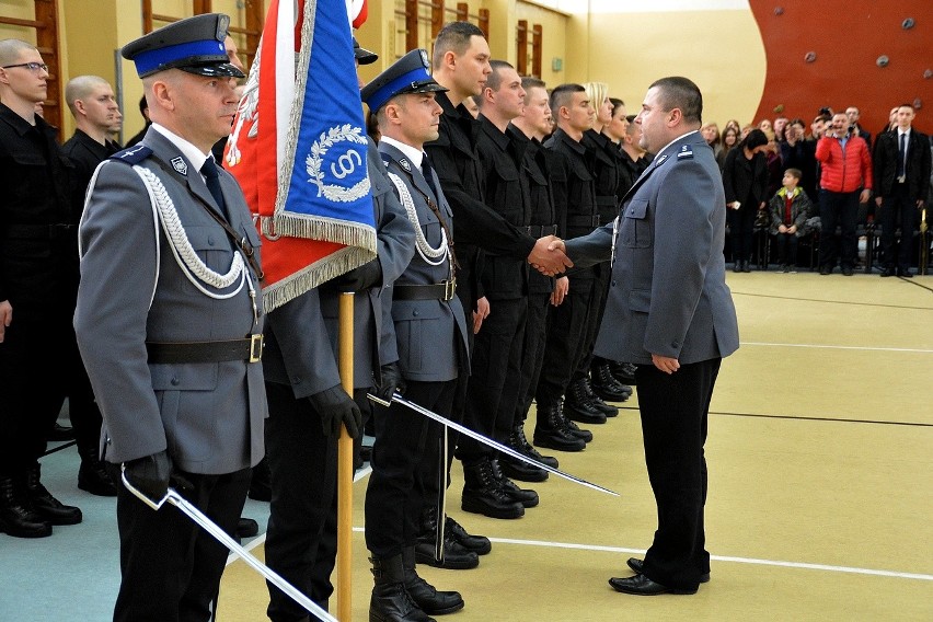 Ślubowanie nowych policjantów w KWP Białystok