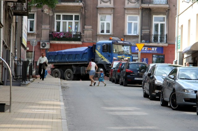 Od września na części jednokierunkowych ulic w rejonie ul. Narutowicza rowerzyści pojadą pod prąd 