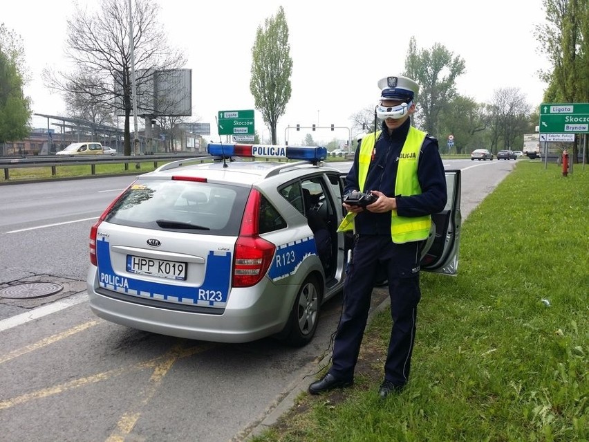 Policjanci ze śląskiej drogówki będą korzystać z drona [FAKTY I MITY]