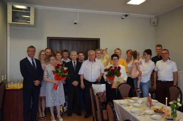 Dwie pary z gminy Ciehocin otrzymały Medale za Długoletnie Pożycie Małżeńskie, nadawane przez prezydenta RP.