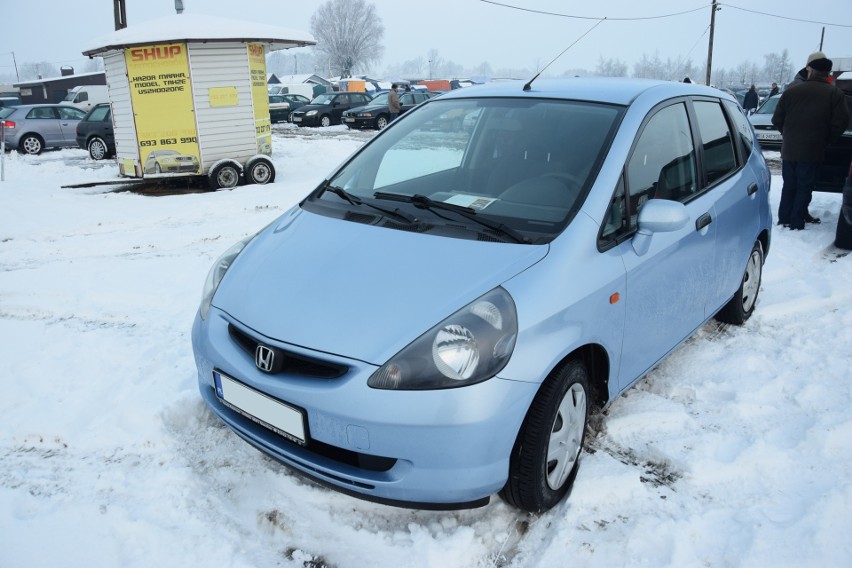 1. Honda Jazz. Silnik 1,4 benzyna, rok produkcji 2002, cena...