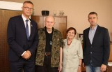 Prezydent Bogdan Wenta odwiedził mieszkających w Kielcach powstańców warszawskich. Zobacz zdjęcia 