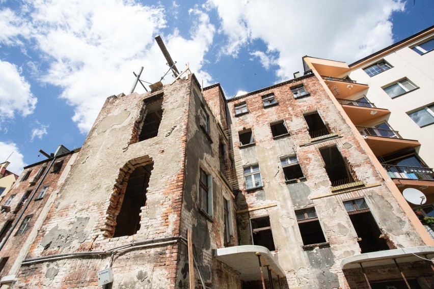 Rozpoczął się remont kamienic przy ul. Szczytnickiej we...