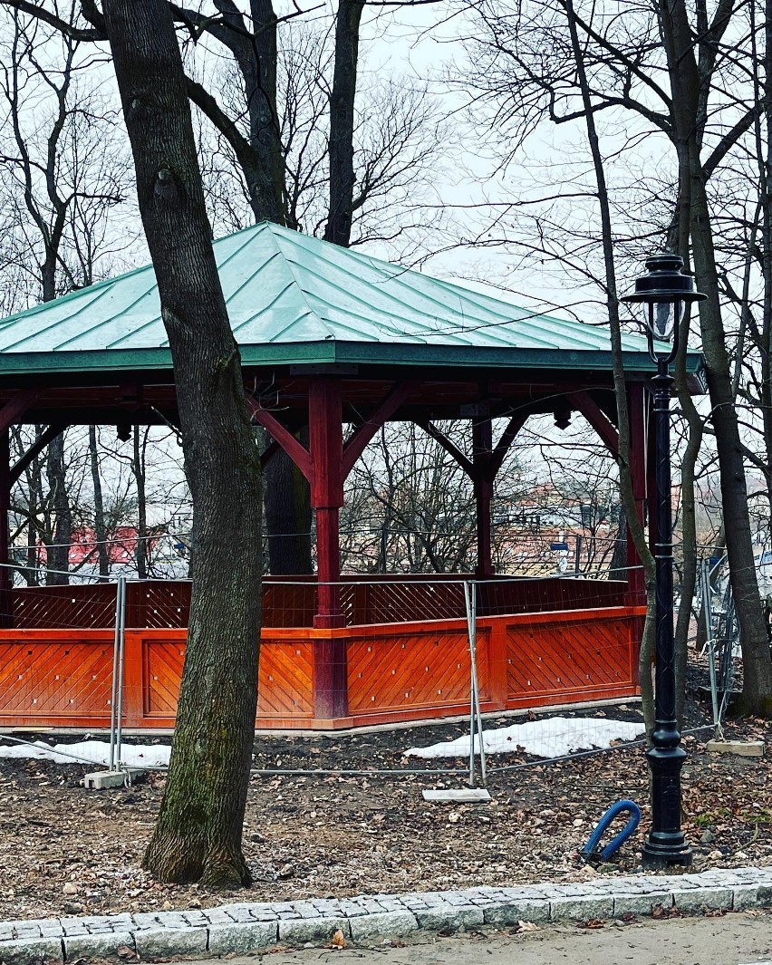 Kraków. Park Bednarskiego nabiera nowych kształtów. Kiedy koniec remontu?