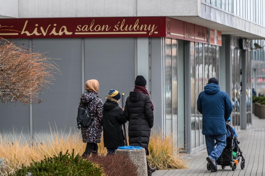 Nieczynny Salon Ślubny Livia na gdańskim Przymorzu - zdjęcie...