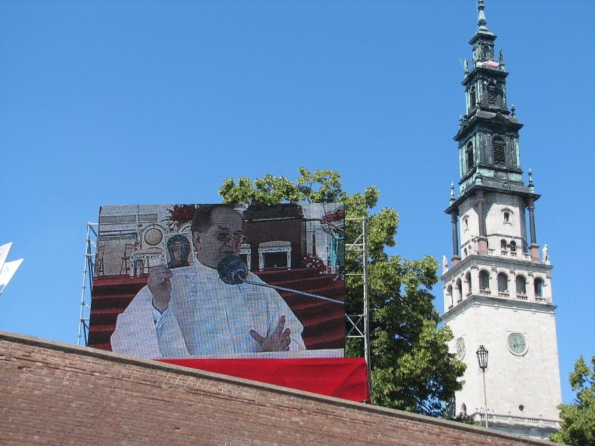 Ojciec Rydzyk upomina Paulinów z Jasnej Góry. Niszczą mu...