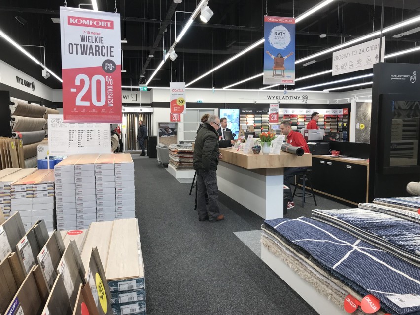 Otwarcie Bursztynowa Park w Ostrołęce: tak wyglądają sklepy Decathlon, Media Markt, Smyk, Jysk, Komfort i Komfort Łazienki [ZDJĘCIA+WIDEO]