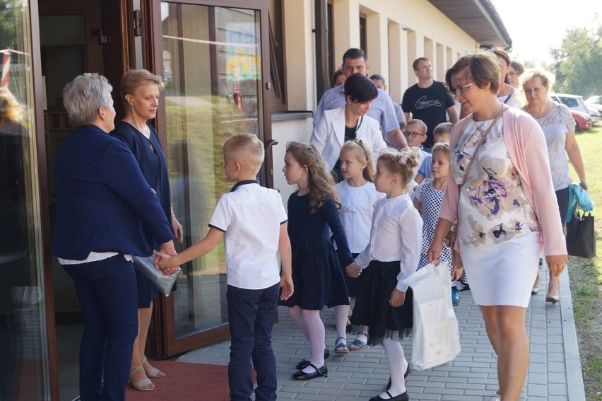 W Lanckoronie wybudowali przedszkole. W poniedziałek po raz pierwszy można je było obejrzeć