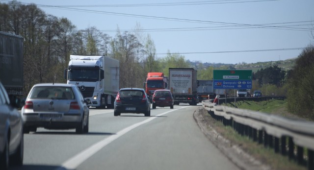Droga ekspresowa S1 ma połączy lotnisko w Pyrzowicach z granicą Polski w Zwardoniu. Zobacz kolejne zdjęcia. Przesuwaj zdjęcia w prawo - naciśnij strzałkę lub przycisk NASTĘPNE