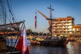 Baltic Sail Gdańsk 2023. Mieszkańcy i turyści bawią się podczas zlotu żaglowców. Atrakcji nie brakuje!    