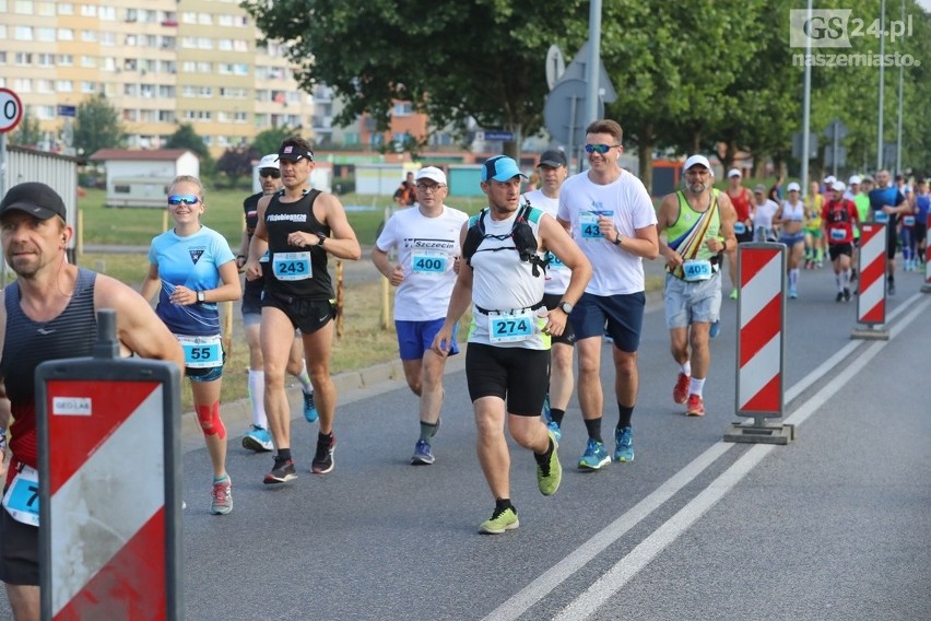 Maraton Szczeciński 2018: pół tysiąca biegaczy! [DUŻO ZDJĘĆ, WIDEO]