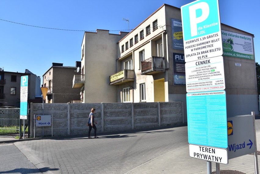 Płatny parking przy Lidlu w Myszkowie ZDJĘCIA