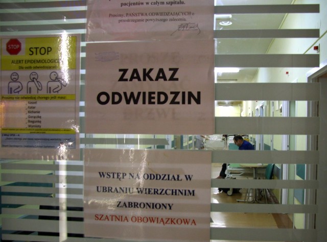 Ograniczenia w odwiedzinach pacjentów obowiązują już w szpitalu przy Jaczewskiego i przy Kraśnickiej