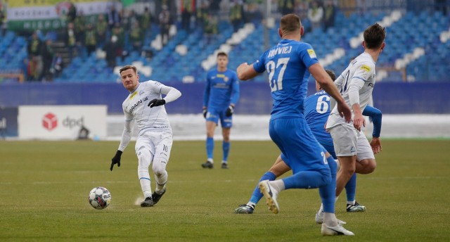 Piłkarze Stali Rzeszów w pierwszym meczu na wiosnę u siebie ograli Puszczę Niepołomice. Dziś zamierzają zapunktować w boju z Chojniczanką Chojnice.