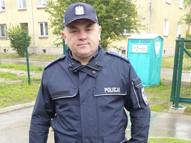 Komisarz Piotr Zalewski, komendant powiatowy policji w Suchedniowie (na zdjęciu) ogłosił konkurs na nowego szefa komisariatu w Suchedniowie.