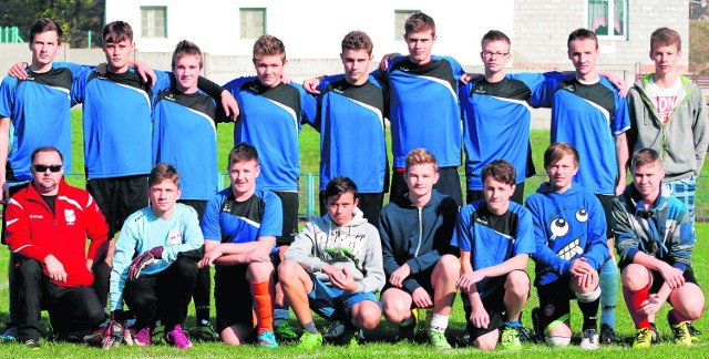 Reprezentacja Gimnazjum z Cieszków, która rywalizowała w eliminacjach do piłkarskiego turnieju dla gimnazjalistów MiniEuro 2016, którego faza finałowa rozegrana zostanie wiosną przyszłego roku.