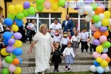 Plac zabaw z prawdziwego zdarzenia powstał w Rudkach, w gminie Nowa Słupia. Podczas uroczystego otwarcia dzieciaki szalały z radości ZDJĘCIA